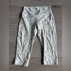 Lululemon Align High-Rise Pant 25" in Cheetah Camo Antique White Size 8